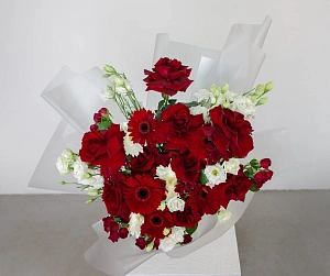 Букет алый акцент - фото-3
