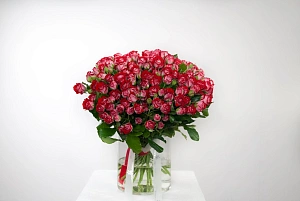 Букет алая вдохновенность